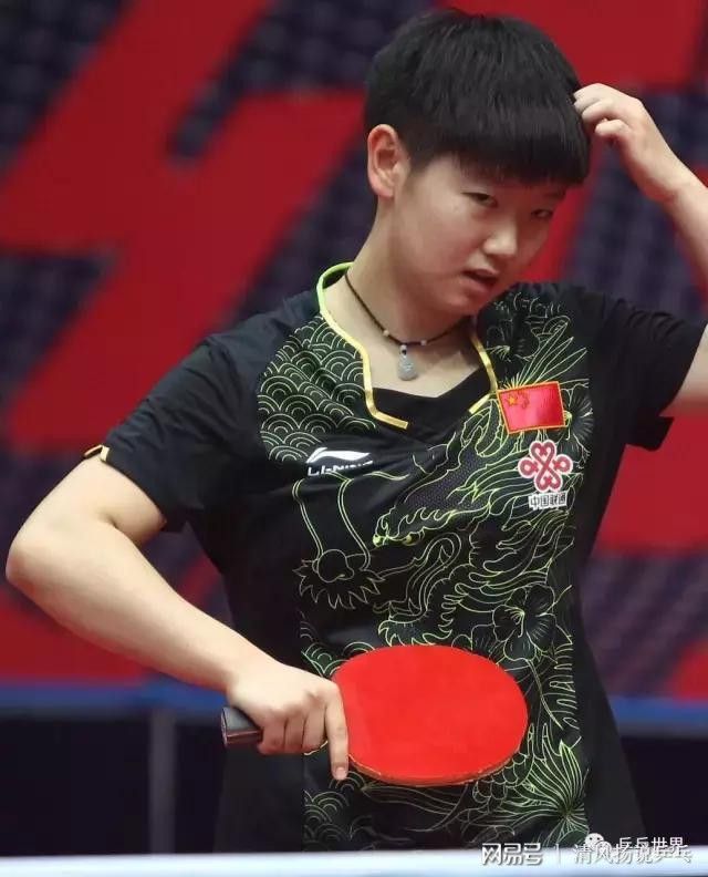 包含名将横空出世！新星夺得金牌，掌声雷动的词条