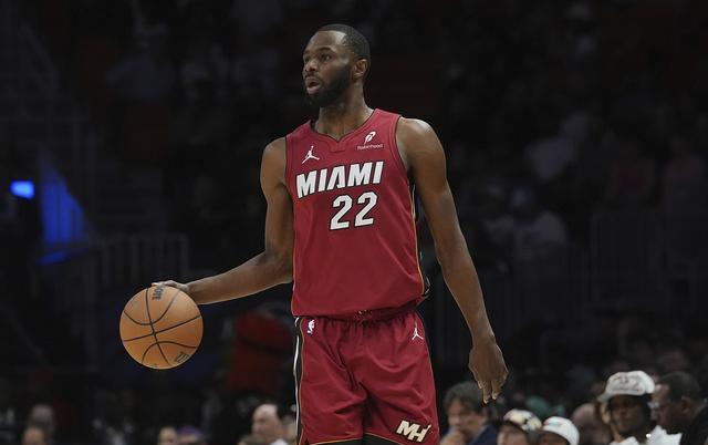 开云体育入口-关于黄蜂主场横扫热火，拉塞尔全场最高完成分，掌声雷动的信息