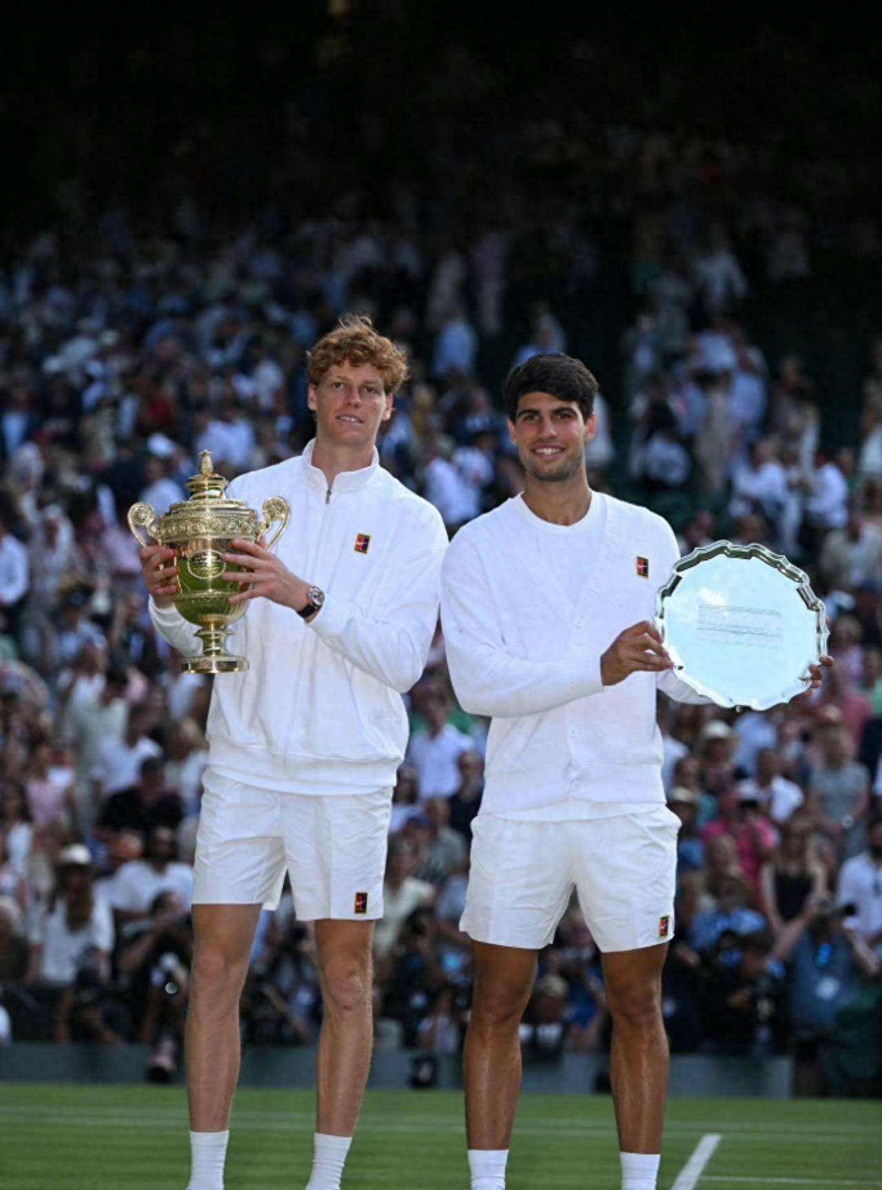 包含澳大利亚网球队鏖战英国网球队,阿尔卡拉斯关键制胜的词条 包含澳大利亚网球队鏖战英国网球队,阿尔卡拉斯关键制胜的词条